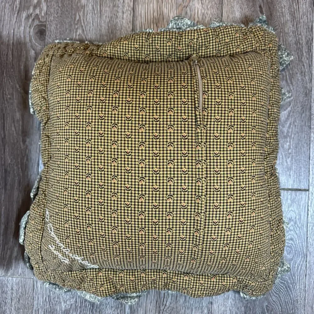 2x Donna Sharp 2002 Quilted Square Pillows 16